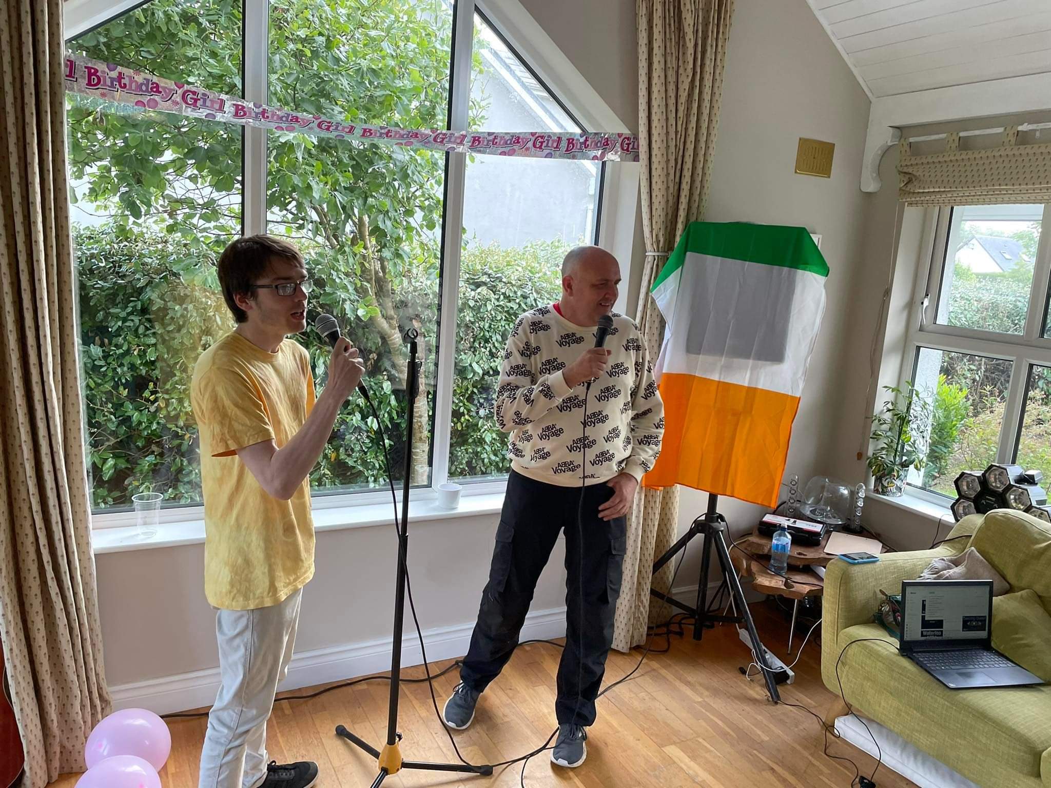 received_436309571652515